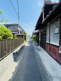 【前面道路含む現地写真】