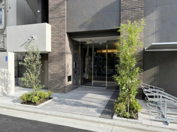 【エントランス】