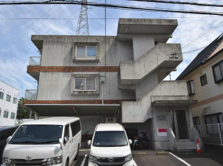 外観を北西側より撮影