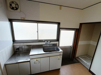 一部白蟻被害はありますが、まだ使えます