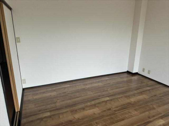 洋室８帖
