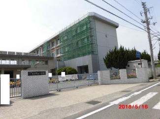 松山市立たちばな小学校まで772m