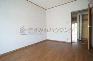 【寝室】