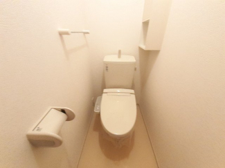 ゆったりとした空間のトイレです