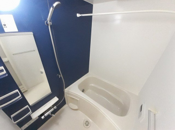 落ち着いた空間のお風呂です