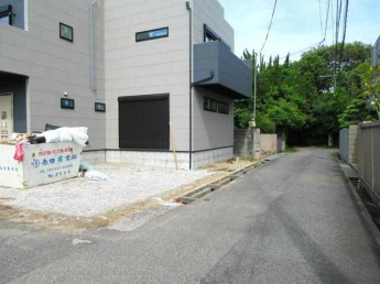前面道路を含む現地