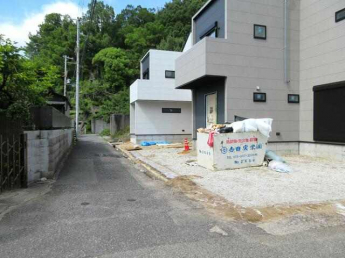 前面道路を含む現地