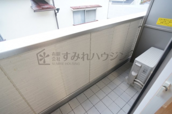 【バルコニー】
