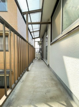 【バルコニー】