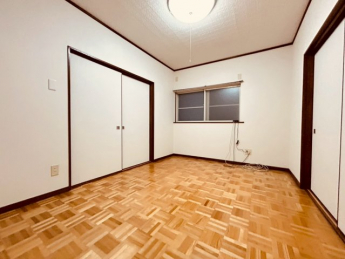 【寝室】