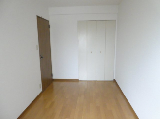 【寝室】