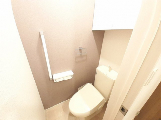 清潔感のあるトイレです