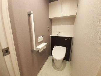 シンプルで使いやすいトイレです