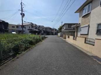 【前面道路含む現地写真】