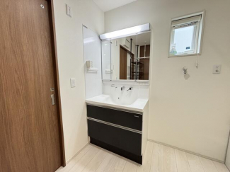 湖南市若竹町　中古戸建て住宅の画像