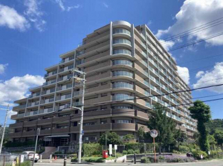 川西市美山台２丁目の中古マンションの画像