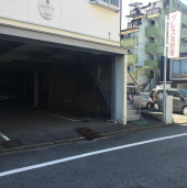 松山市柳井町２丁目の駐車場の画像