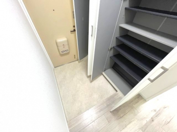 【玄関】