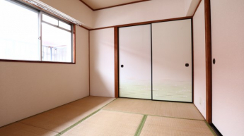 【寝室】