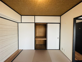 【寝室】