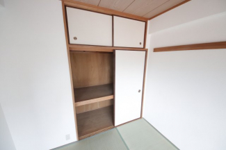 柔らかい畳が心地よい和室