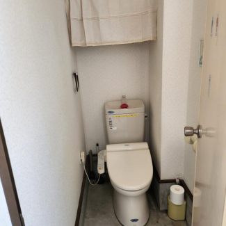 共用トイレ
