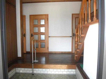 新田町１丁目中古住宅の画像