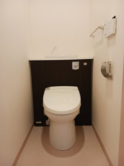 落ち着いたトイレです