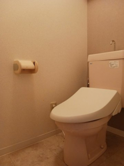 シンプルで使いやすいトイレです