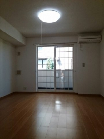 明るい室内です