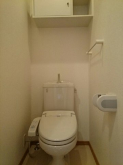 清潔感のあるトイレです