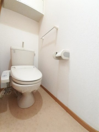 コンパクトで使いやすいトイレです