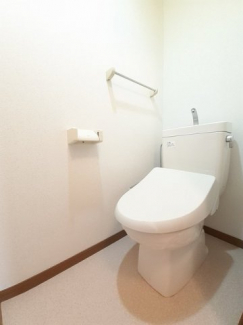 シンプルで使いやすいトイレです