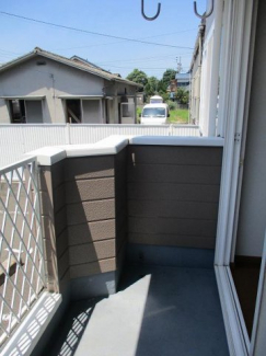 陽当たり良好なバルコニーです