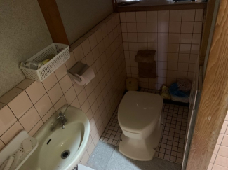 西条市周布の倉庫付きの家の画像