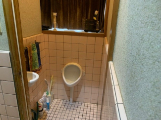 西条市周布の倉庫付きの家の画像