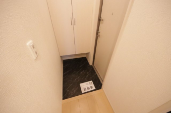 シンプルで使いやすい玄関です