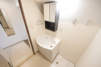 使いやすい独立洗面台です