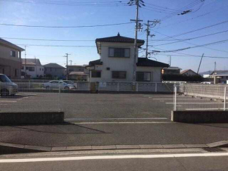 松山市久米窪田町の駐車場の画像