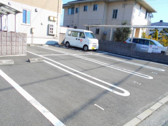 【駐車場】