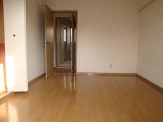 【寝室】