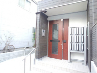 【エントランス】