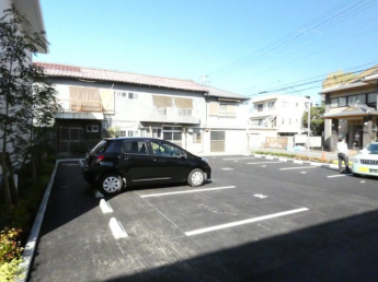 【駐車場】
