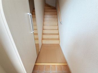 毎日通る玄関はこちらです