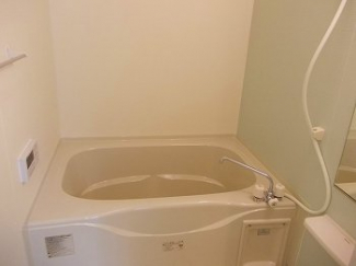落ち着いた空間のお風呂です