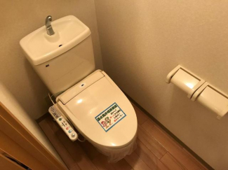 冬も快適な温水暖房便座