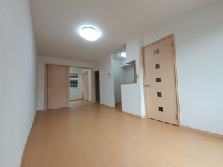こちらの居間で趣味の時間をお楽しみください
