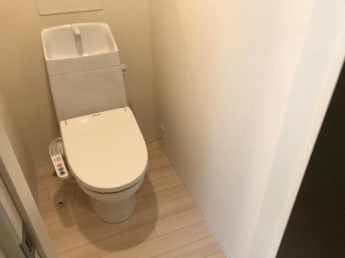 シャワー付トイレ