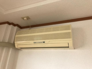 リビングにエアコン付き