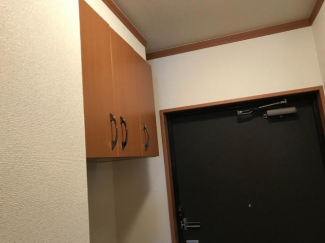 下駄箱吊り戸